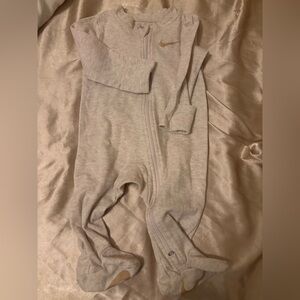 Nike Cream Baby Sleep and Play